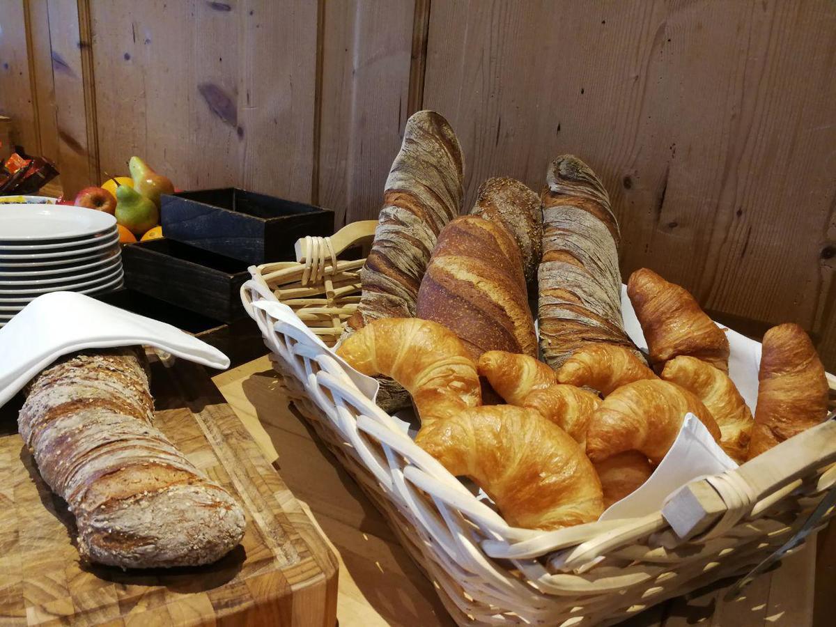 Hotel Restaurant Chesa Flims Dış mekan fotoğraf